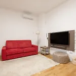 Darsena Navigli & Porta Genova M2 - Modern Apt!