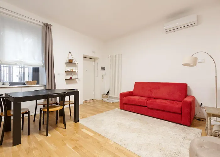Darsena Navigli & Porta Genova M2 - Modern Apt!